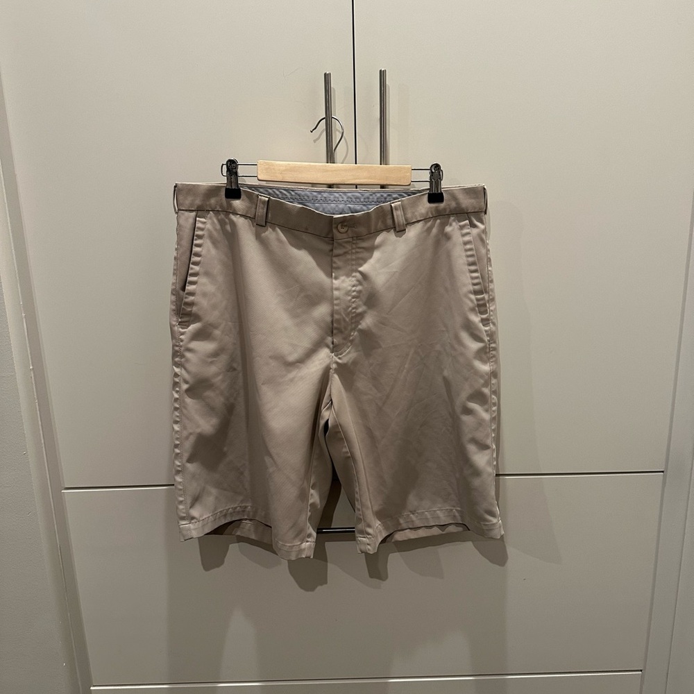 Peter Millar 36 Men’s Wicking Shorts Beige